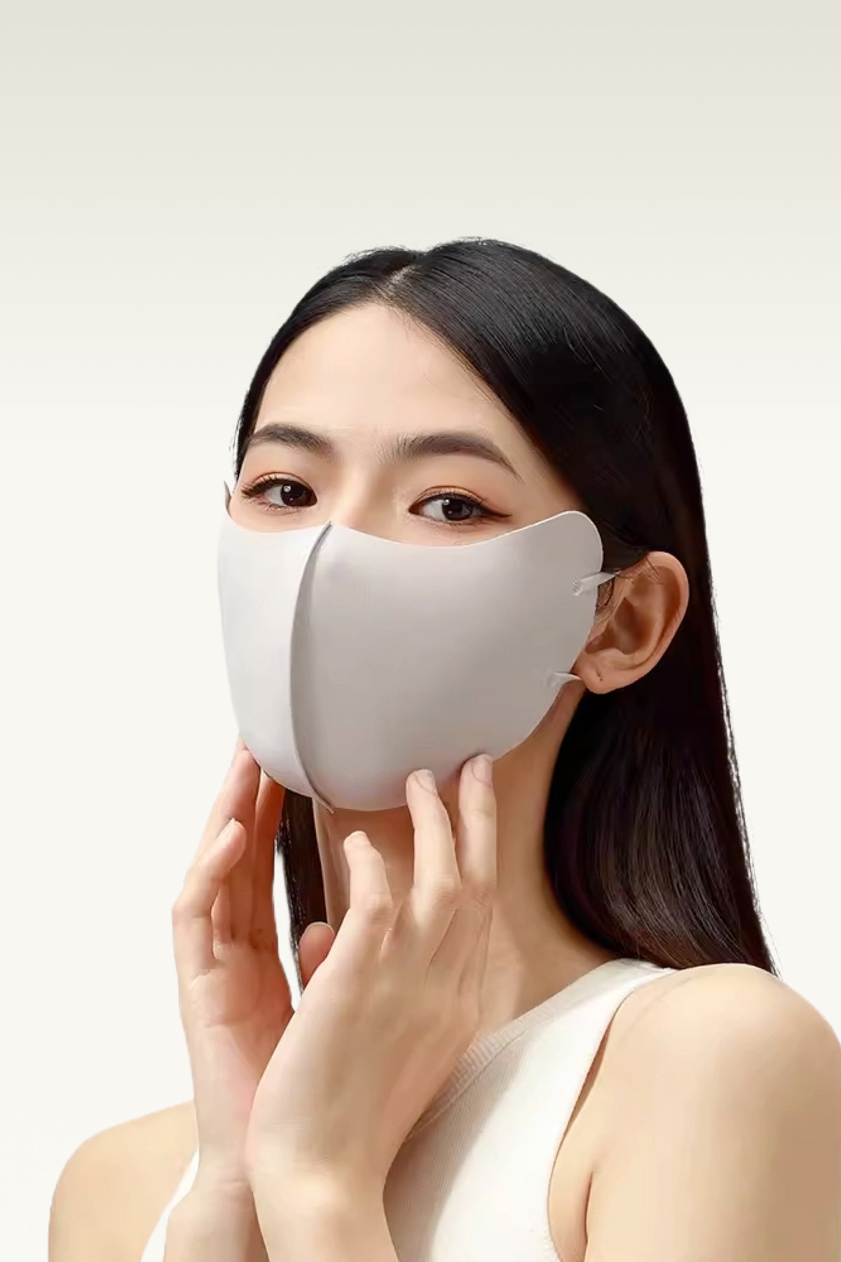 Introducing Hikesity’s Seamless UV Protection Face Mask: Fully adjustable to fit comfortably, this face mask is 3D tailored to make breathing easy.