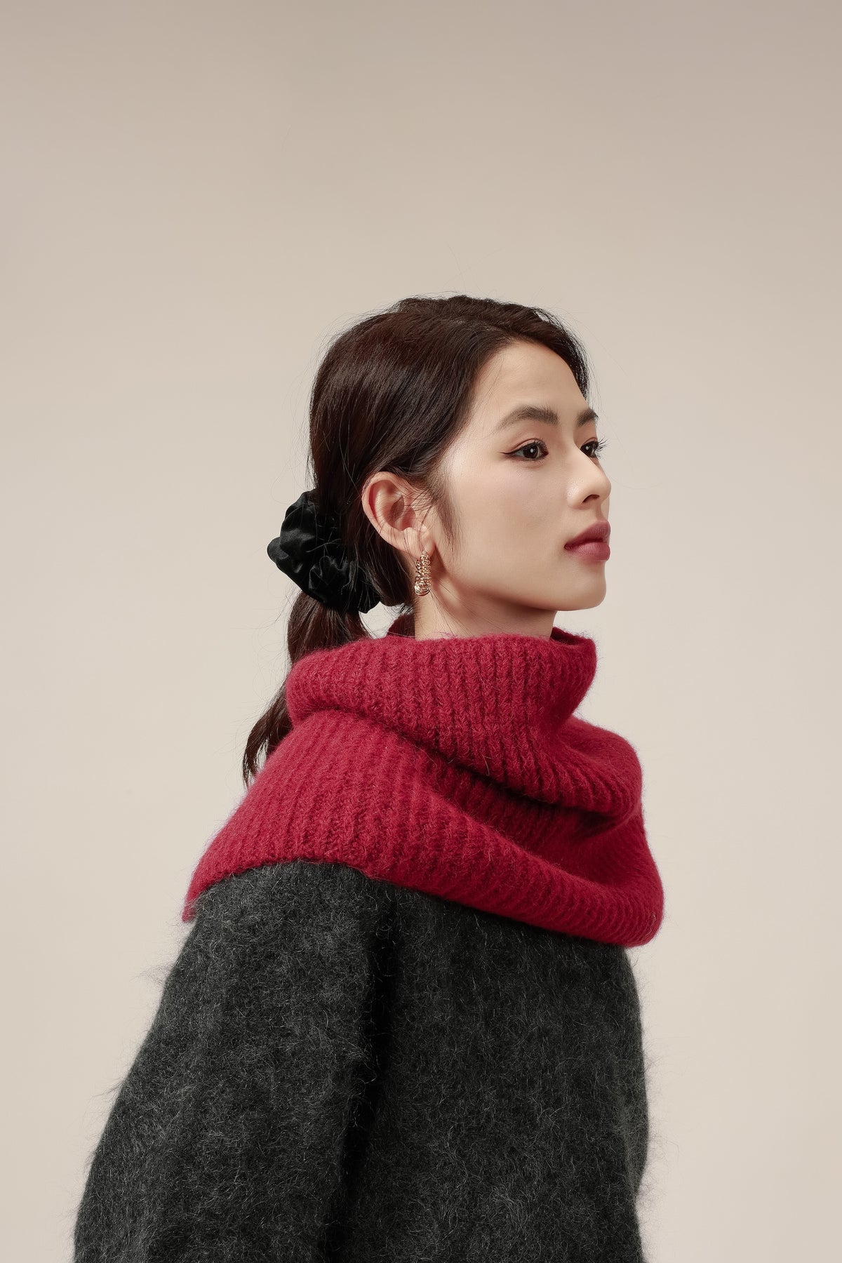 Softest Alpaca Wrap: Cozy & Chic Shawl & Scarf